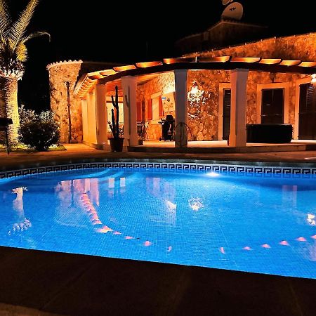 סנטני Villa Sanchez In Strandnahe Mit Pool, Jacuzzi, Klima, Wifi, Gas Bbq מראה חיצוני תמונה
