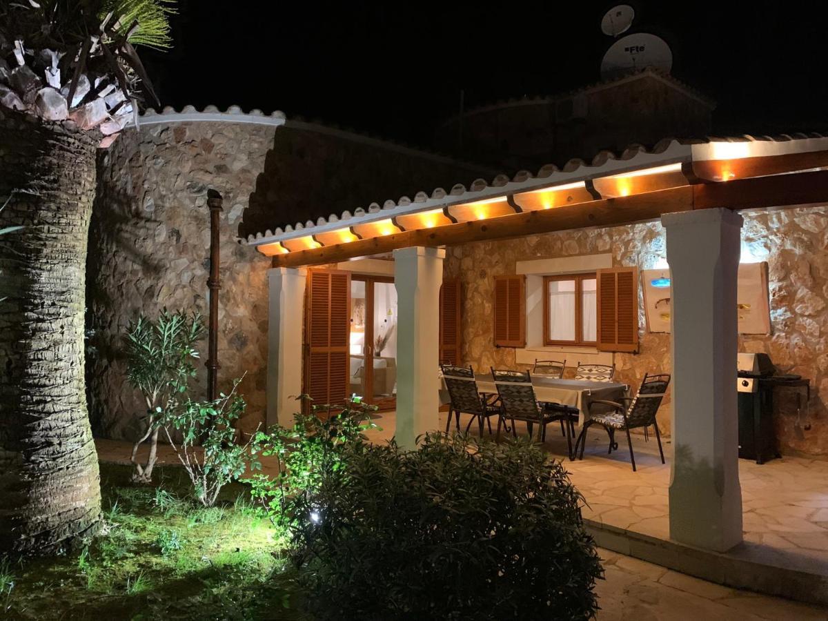 סנטני Villa Sanchez In Strandnahe Mit Pool, Jacuzzi, Klima, Wifi, Gas Bbq מראה חיצוני תמונה