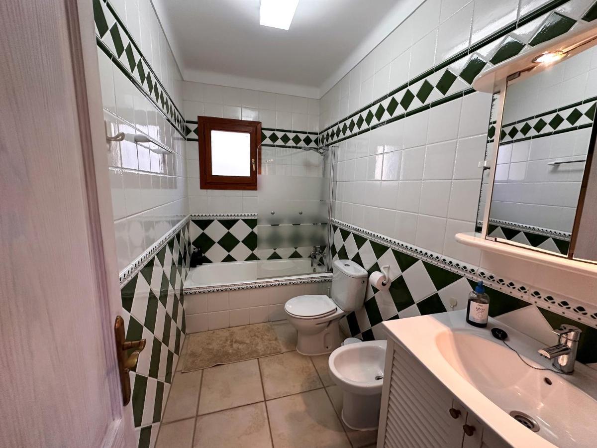 סנטני Villa Sanchez In Strandnahe Mit Pool, Jacuzzi, Klima, Wifi, Gas Bbq מראה חיצוני תמונה